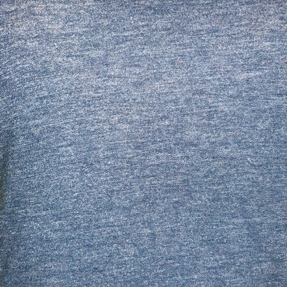 💕3/$25‼️💕EUC MOSSIMO SUPPLY CO. NAVY BLUE TEE - Picture 5 of 5